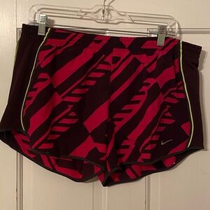 Nike sz L Pink Patterned Dry Fit Shorts